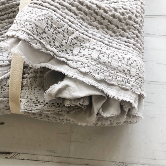 INUP king Ruffled Lace Coverlet Matelasse - Picture 4 of 7